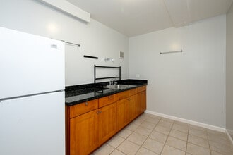 481 Monterey Blvd, Unit A in San Francisco, CA - Building Photo - Building Photo