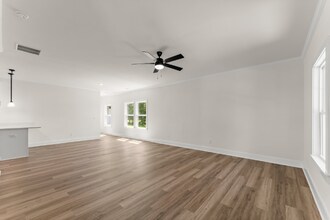 5220 Chattahoochee St in Flowery Branch, GA - Building Photo - Building Photo