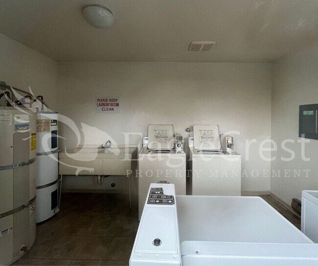 17/19 S. Roosevelt in Walla Walla, WA - Building Photo - Building Photo