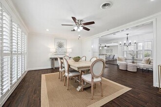 5430 Windswept Ln in Houston, TX - Building Photo - Building Photo