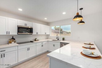 3933 W Cactus Wren Dr in Phoenix, AZ - Building Photo - Building Photo