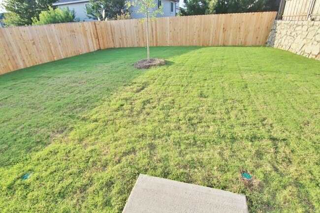 1626 Duet Dr in Dallas, TX - Building Photo - Building Photo