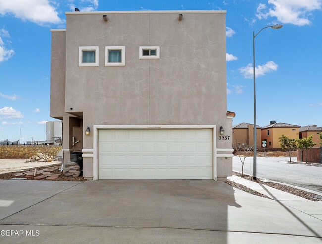 12237 Gaudi Wy in El Paso, TX - Building Photo - Building Photo