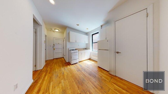 property at 419 E 73rd St