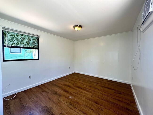 6101 Webster Ave, Unit 2 in West Palm Beach, FL - Foto de edificio - Building Photo