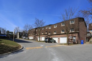 1-82 Water Wheelway in Toronto, ON - Building Photo