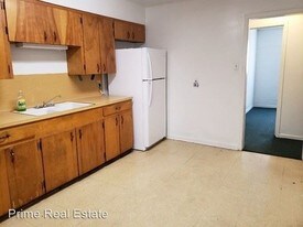 520 W Kleberg Ave Apartments