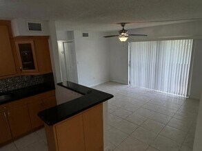 485 NW 210th St in Miami Gardens, FL - Building Photo - Building Photo