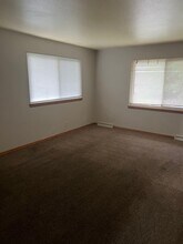 2505 Quail Dr-Unit -Unit B in Columbia, MO - Building Photo - Building Photo