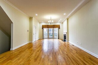 2355 W Harrison St in Chicago, IL - Building Photo - Building Photo