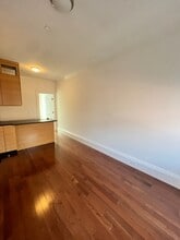 106 Myrtle St, Unit 7 in Boston, MA - Building Photo - Building Photo