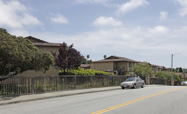 Mono Village in San Leandro, CA - Building Photo - Building Photo