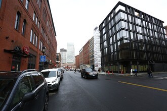 10 Farnsworth St in Boston, MA - Building Photo - Building Photo