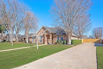 7348 Century Dr in Fort Worth, TX - Building Photo - Building Photo