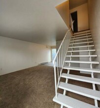 380 SW Tunison Ave, Unit 2 in Corvallis, OR - Foto de edificio - Building Photo