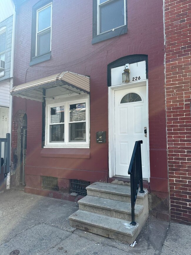 property at 226 Mulberry St