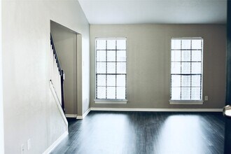 4110 Valley Haven Dr in Houston, TX - Building Photo - Building Photo