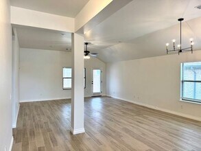 3217 Pagoda Pead Dr in Yukon, OK - Building Photo - Building Photo