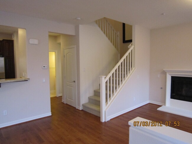 10410 Duxbury Ln in San Diego, CA - Building Photo - Building Photo