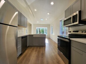 715 Boyes Blvd in Sonoma, CA - Building Photo - Building Photo