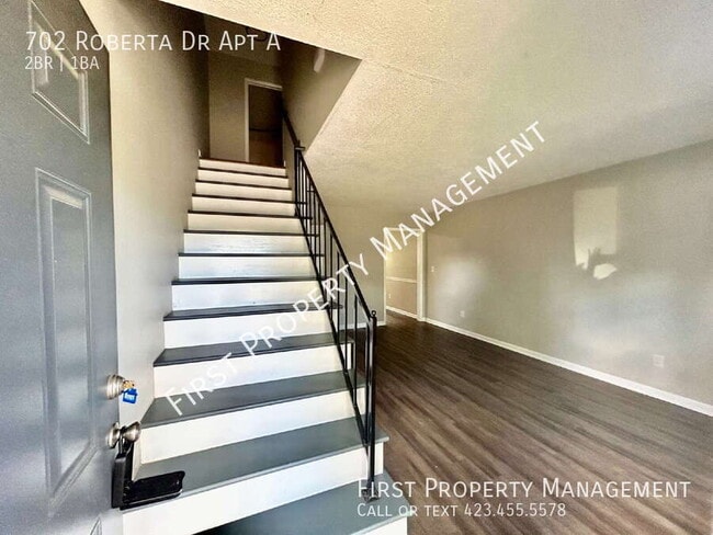 702 Roberta Dr in Rossville, GA - Building Photo - Building Photo