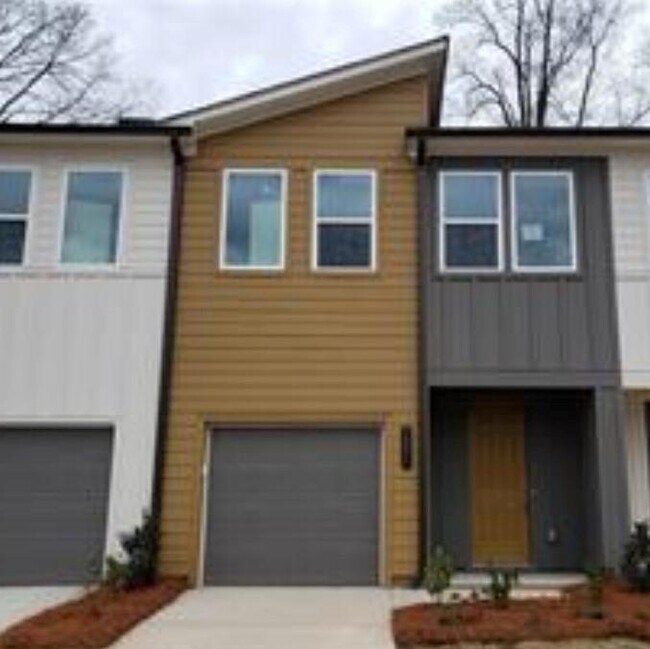 property at 1622 Gunnin Trce NW