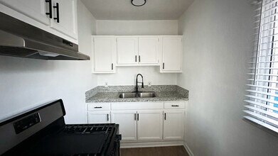 4873 Ascot Ave in Los Angeles, CA - Building Photo - Building Photo