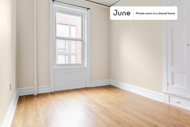 property at 400 W 20th St