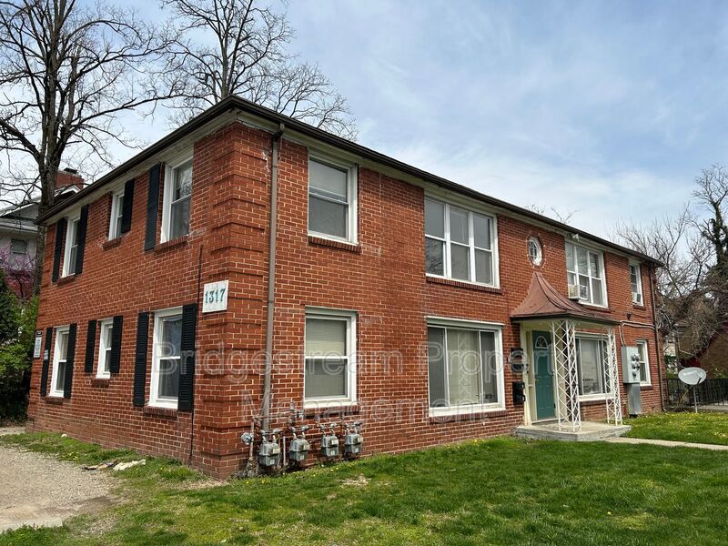 1317 Salem Ave in Dayton, OH - Building Photo