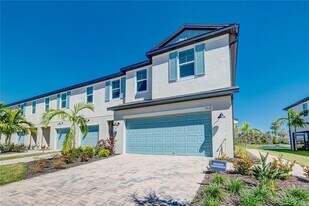5512 Tripoli Dr in Palmetto, FL - Building Photo