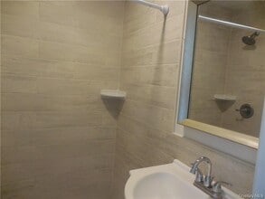 67 N Main St in Harriman, NY - Building Photo - Building Photo