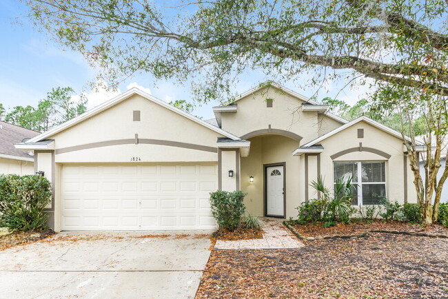 property at 1824 Palmetto Pine Ln