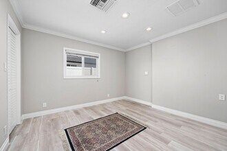 411.5 Fullerton Ave in Newport Beach, CA - Building Photo - Building Photo