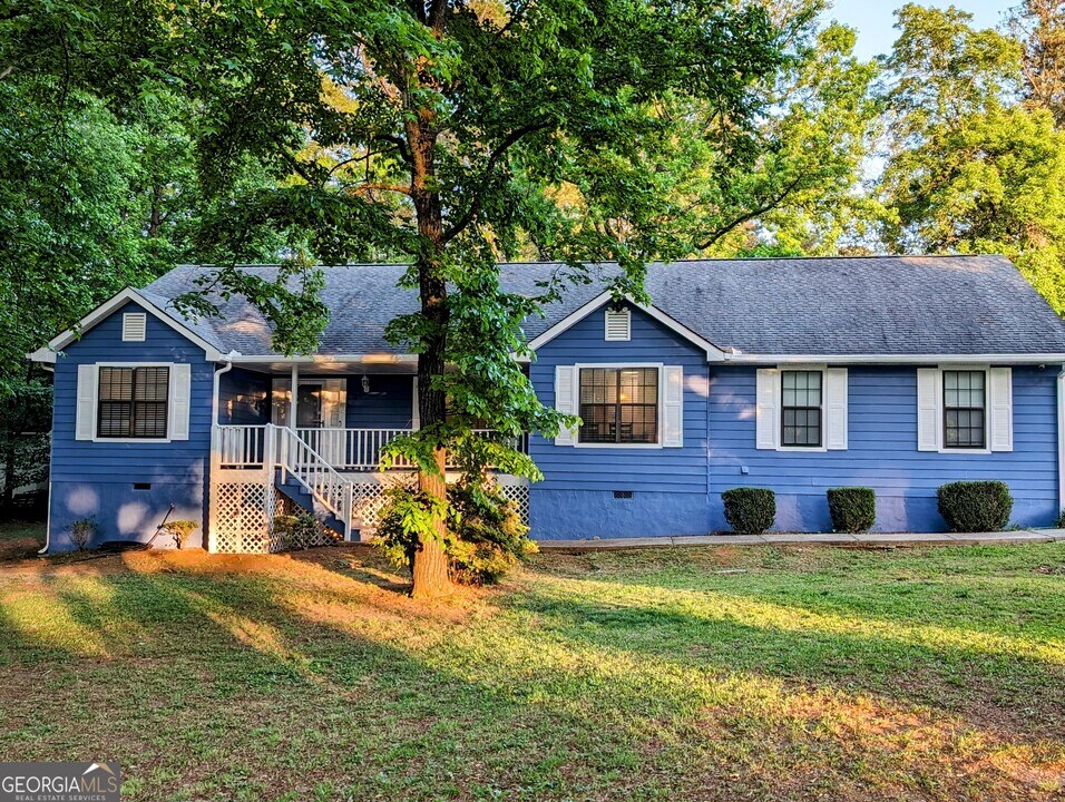7834 Fielder Rd in Jonesboro, GA - Foto de edificio