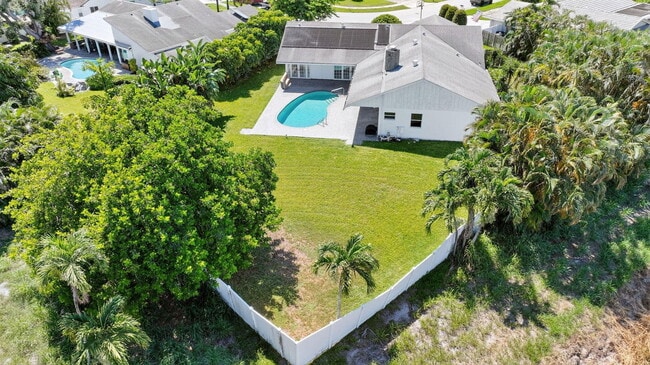 1599 NW 14th Ave in Boca Raton, FL - Building Photo - Building Photo