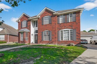 4218 Meadowchase Ln in Houston, TX - Building Photo - Building Photo