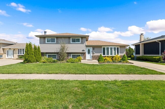 property at 549 Sarah Dr