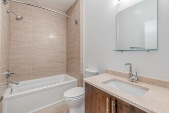 7 Bank St in Philadelphia, PA - Building Photo - Building Photo