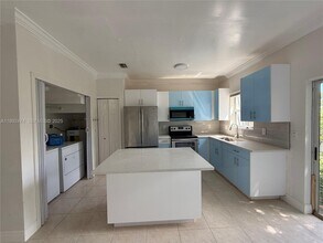 1512 SE 31st Ct in Homestead, FL - Building Photo - Building Photo