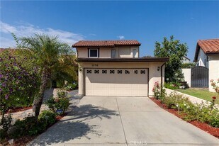 1376 Orchard Cir in Upland, CA - Building Photo