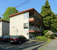 6416 14th Ave NW in Seattle, WA - Foto de edificio - Building Photo