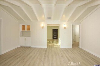 1210 Graynold Ave in Glendale, CA - Building Photo - Building Photo