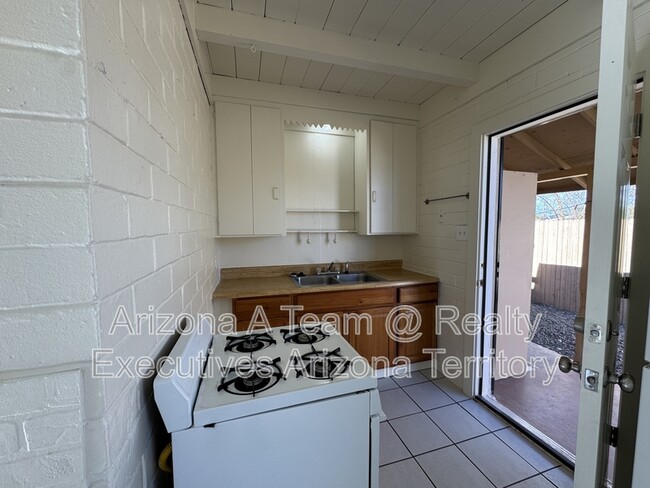 2631 N Fontana Ave in Tucson, AZ - Building Photo - Building Photo