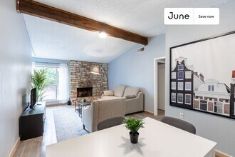5402 Brompton Cir in Austin, TX - Building Photo - Building Photo
