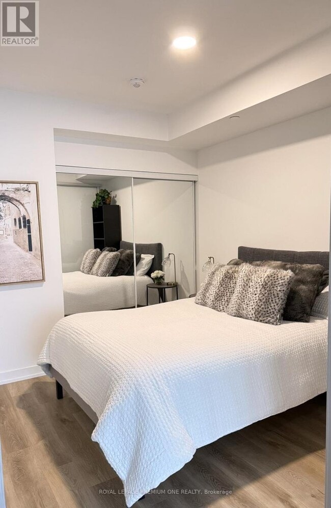 6 Chartwell Rd in Toronto, ON - Building Photo - Building Photo