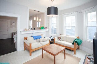 368 Broadway in Cambridge, MA - Building Photo - Building Photo