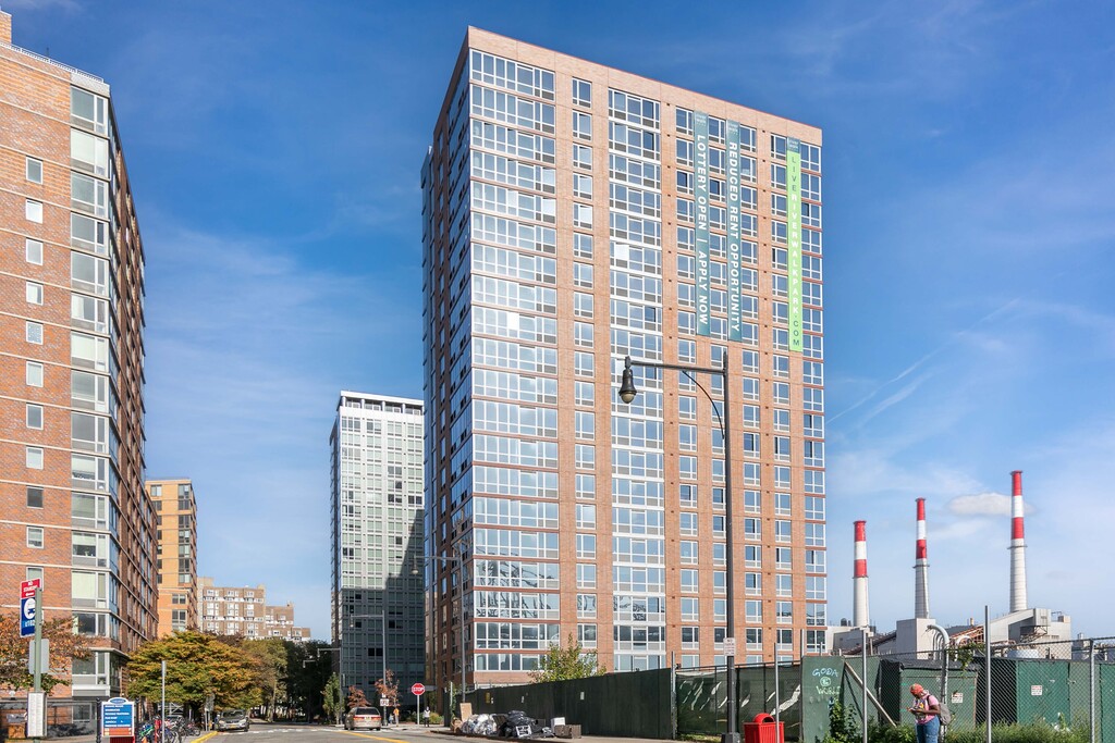 Apartments On Roosevelt Island