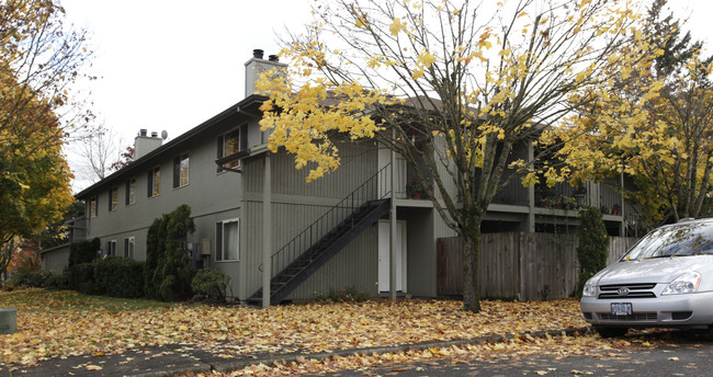 11725 SW 6th St in Beaverton, OR - Building Photo - Building Photo