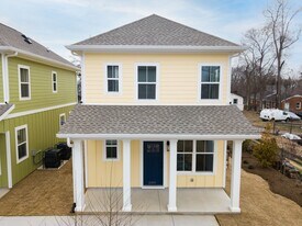 2009 23rd Ave N in Nashville, TN - Building Photo