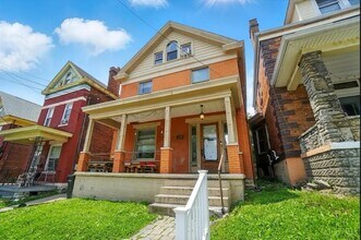2319 Victor St in Cincinnati, OH - Building Photo - Building Photo